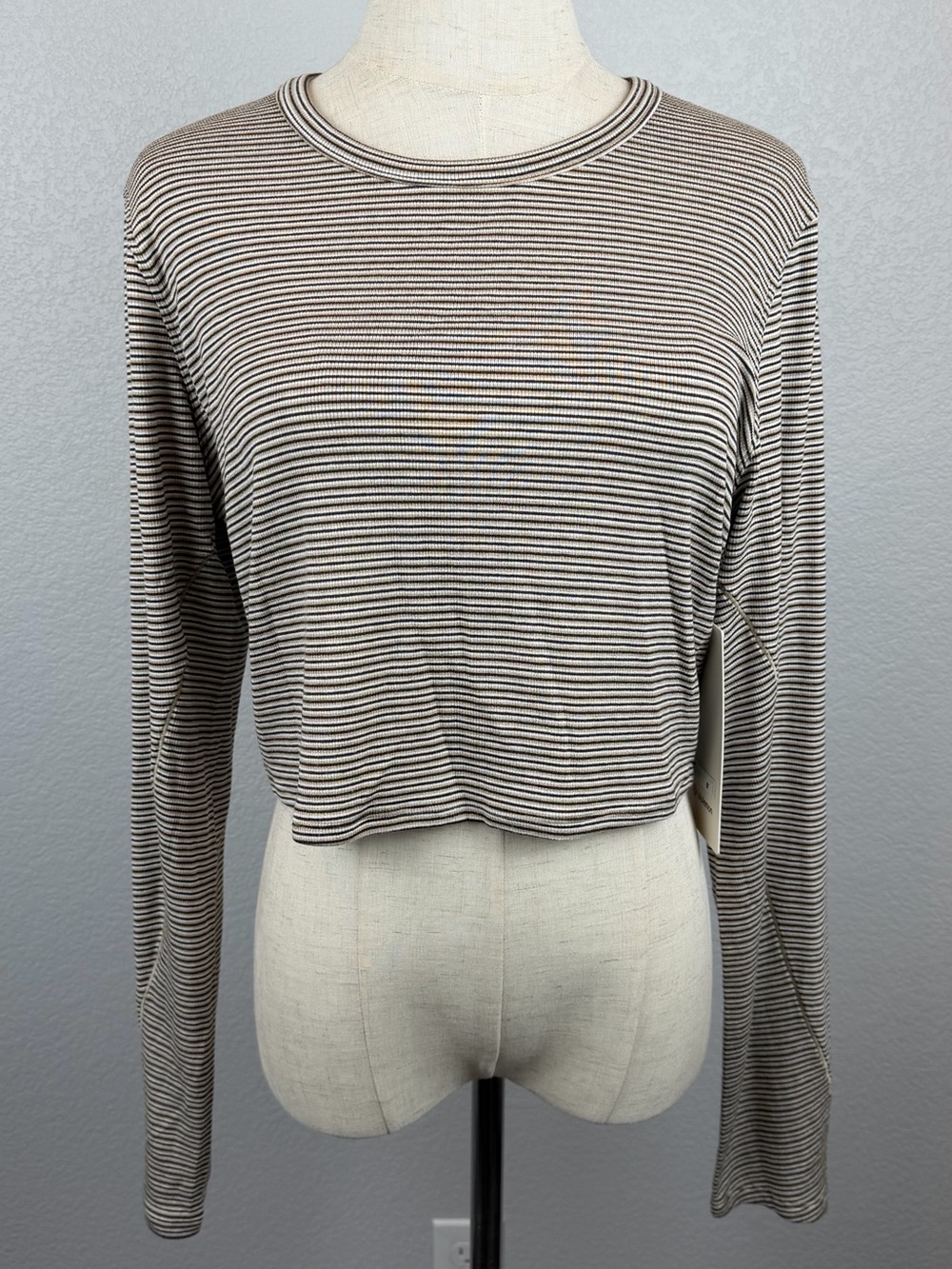 Lululemon Hold Tight Straight-Hem Cropped Long-Sleeve Shirt | Size 14